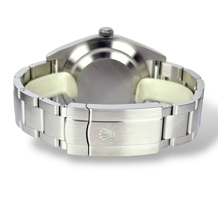 Rolex Oyster Perpetual 114300 Image 4